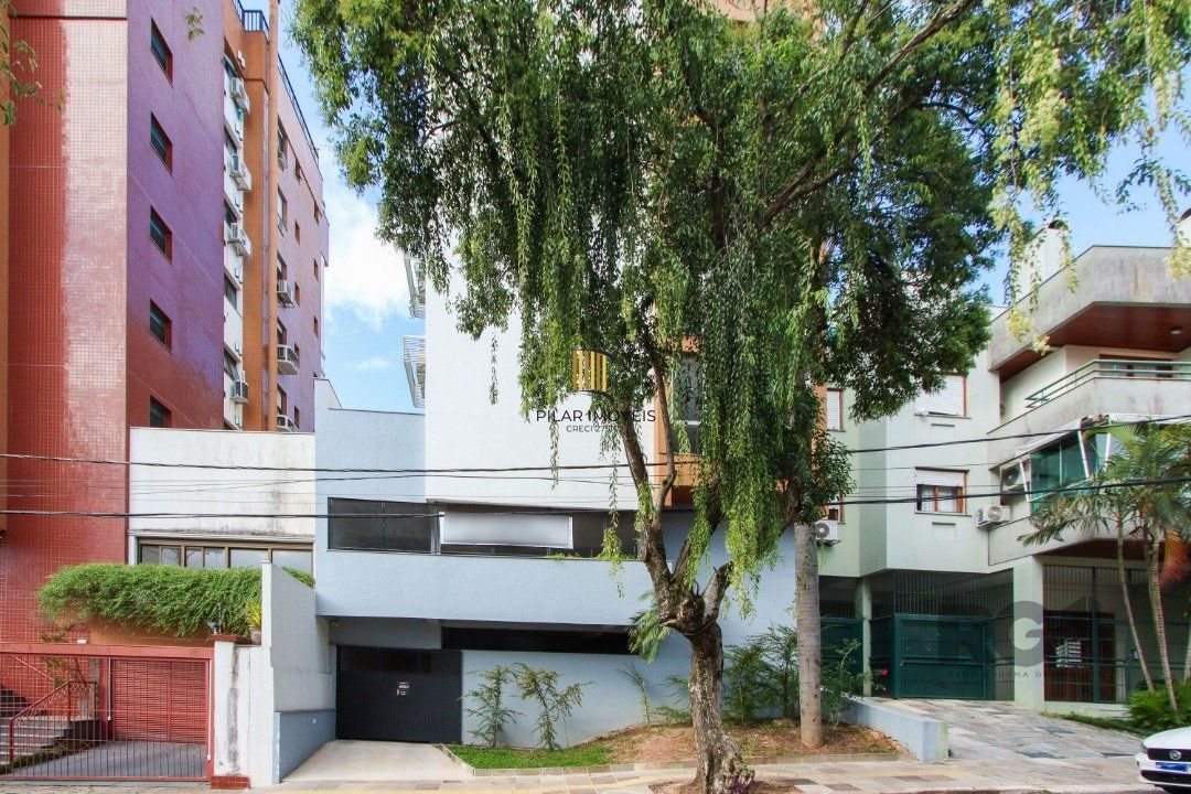 Apartamento em Porto Alegre no Bairro Petrópolis, de 2 quartos, GARDEN , semi mobiliado