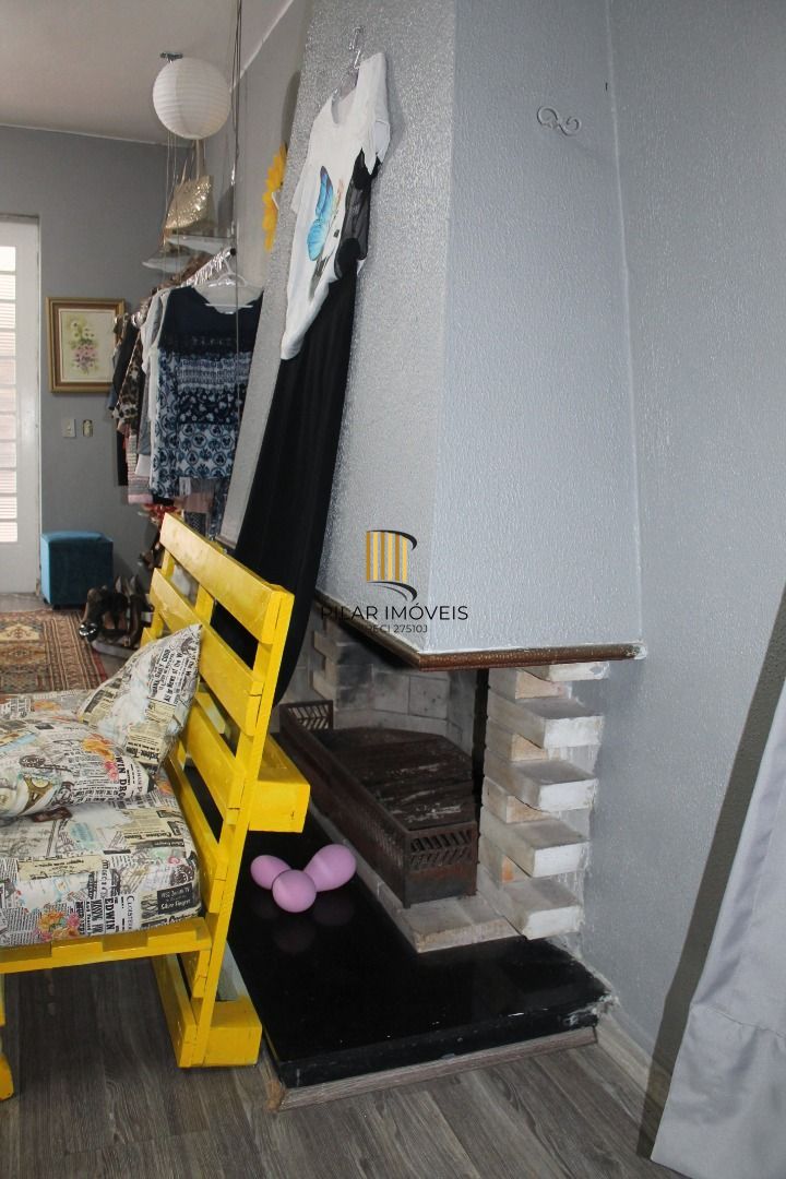 Casa para Venda - 221m², 3 dormitórios, sendo 1 suites, 4 vagas - Tristeza