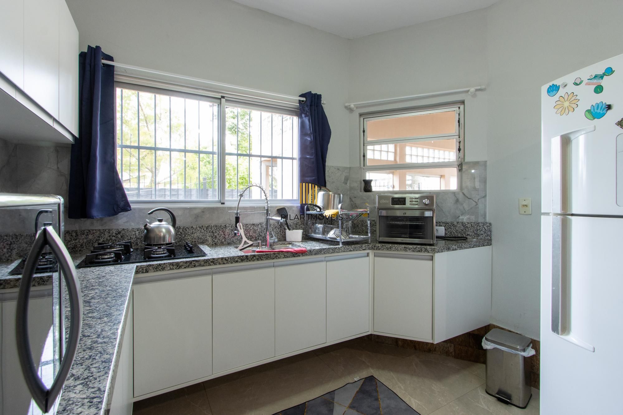 Casa 3 dormitórios no bairro Vila Nova