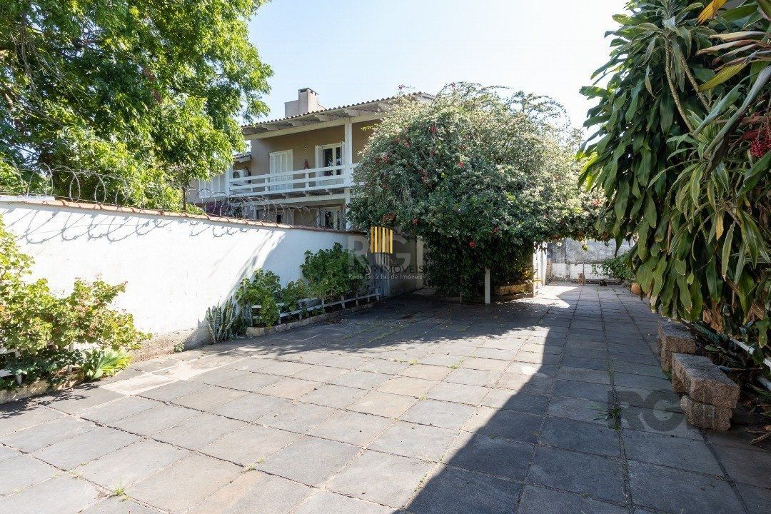 Casa Comercial no bairro Tristeza