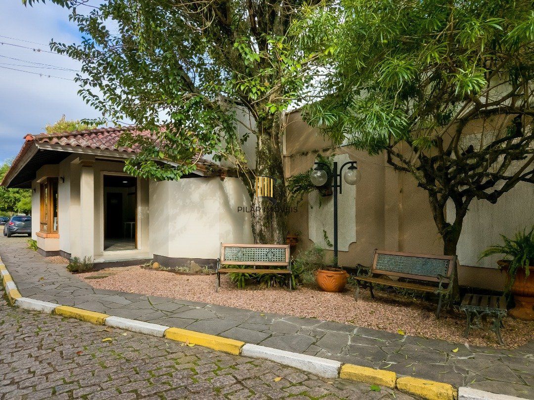 Casa de Condomínio 3 dormitórios no bairro Cavalhada