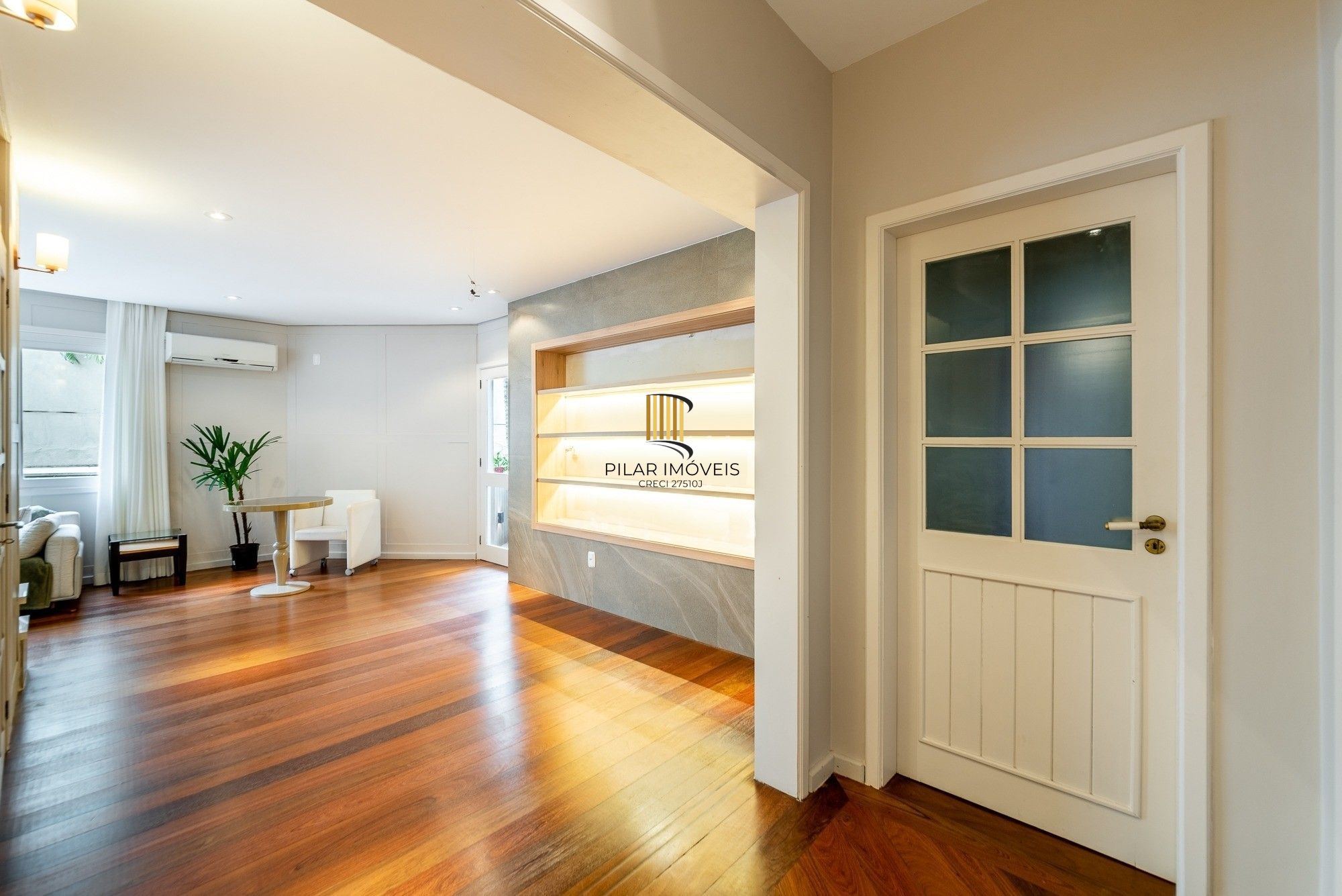 Apartamento com 147m², 3 dorm, Petrópolis