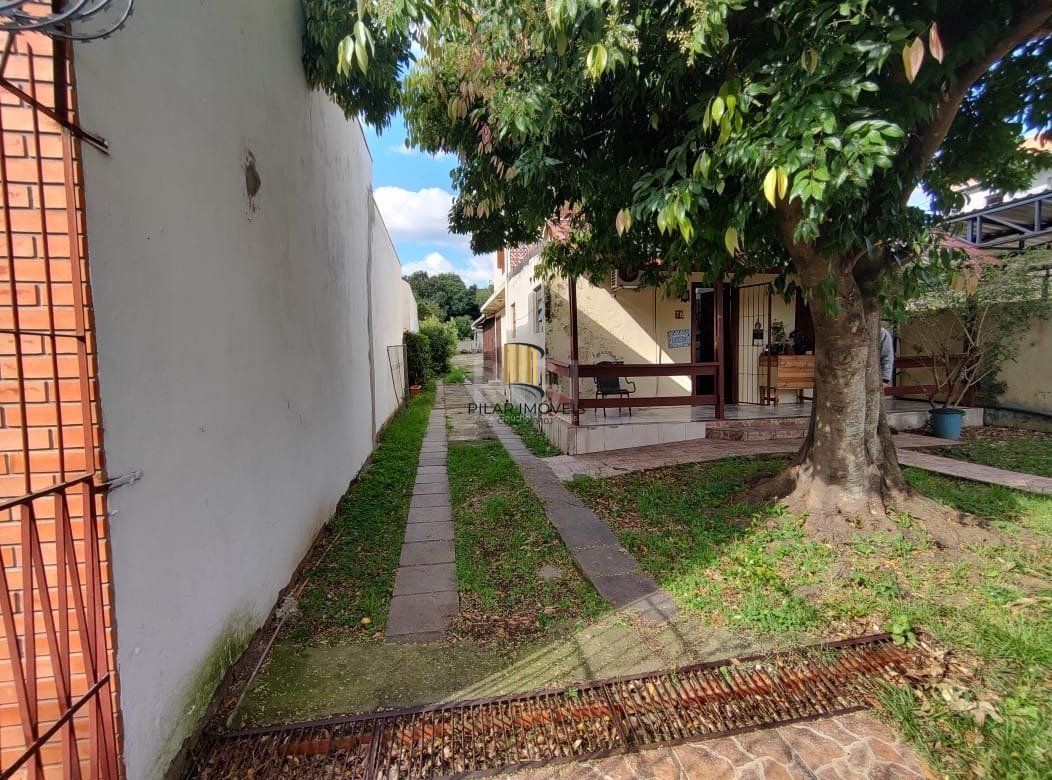 Casa para Venda - 700m², 2 dormitórios, Tristeza