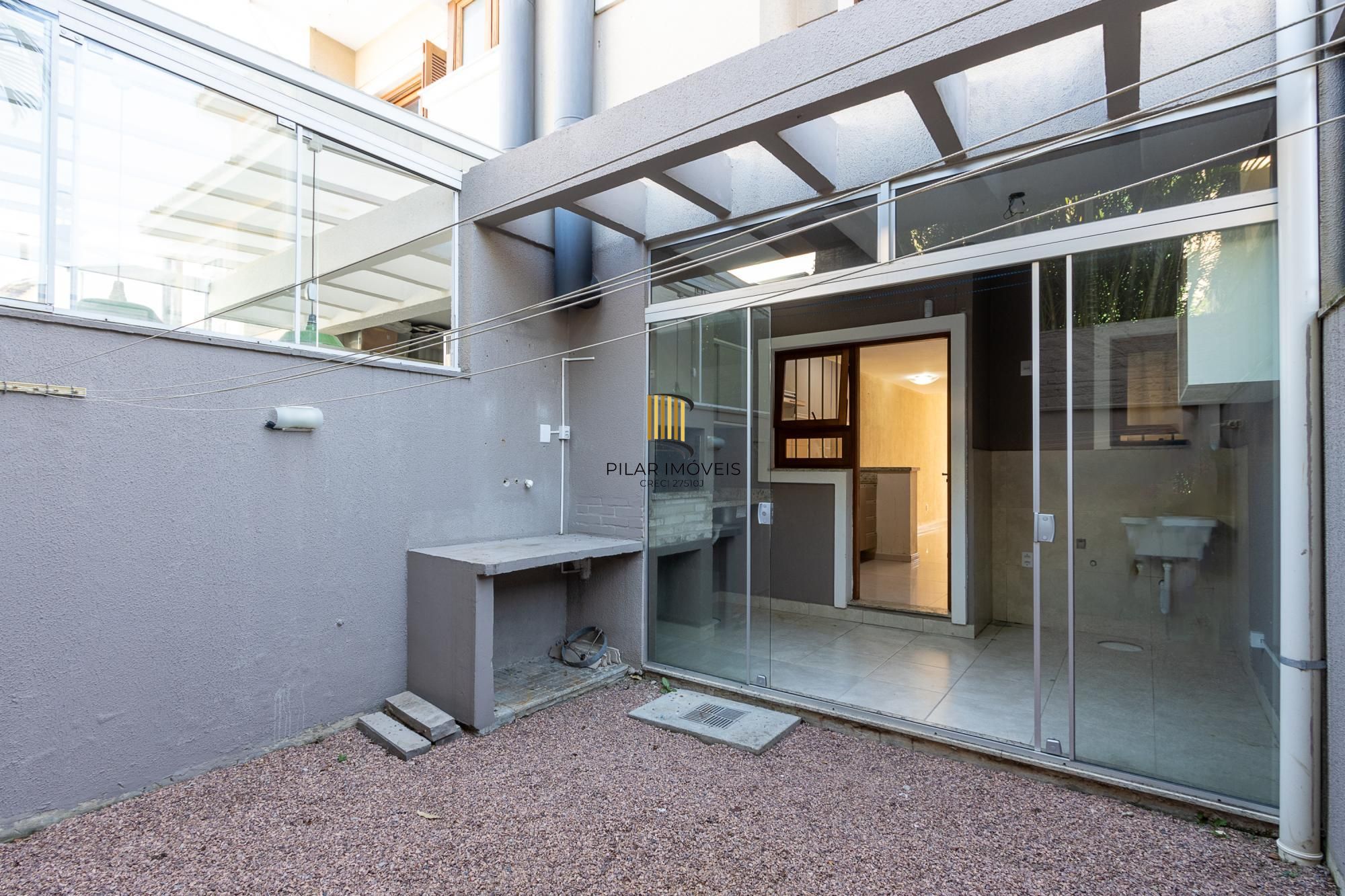 Casa para Venda - 135.78m², 3 dormitórios, sendo 3 suites, 1 vaga - Guarujá