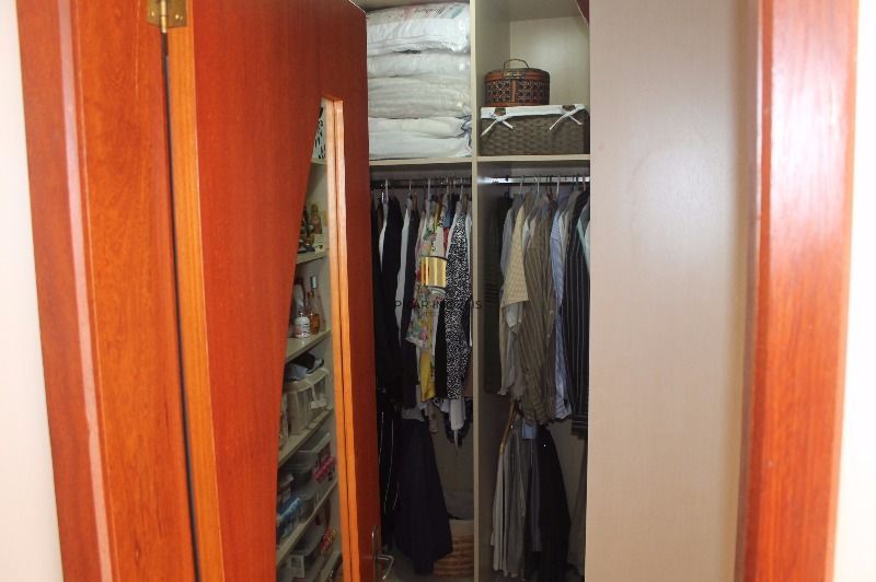 Casa para Venda - 290.67m², 4 dormitórios, sendo 1 suites, 4 vagas - Camaquã