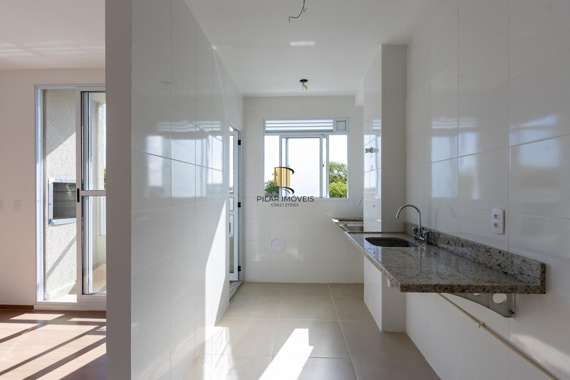 Apartamento no 5 andar de frente com 2 dormitórios