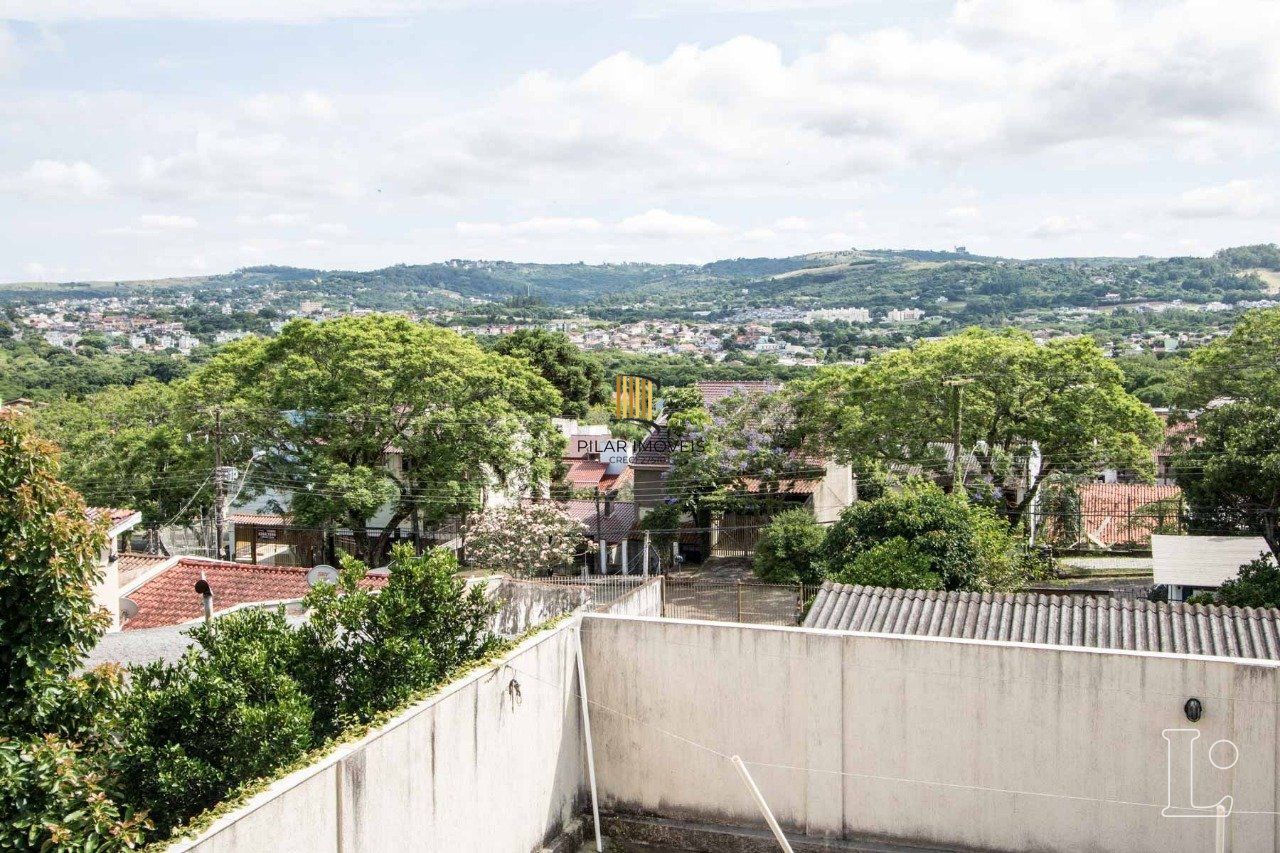 Casa para Venda com 3 dormitórios, sendo 1 suites, e 3 vagas no bairro Imperial Parque