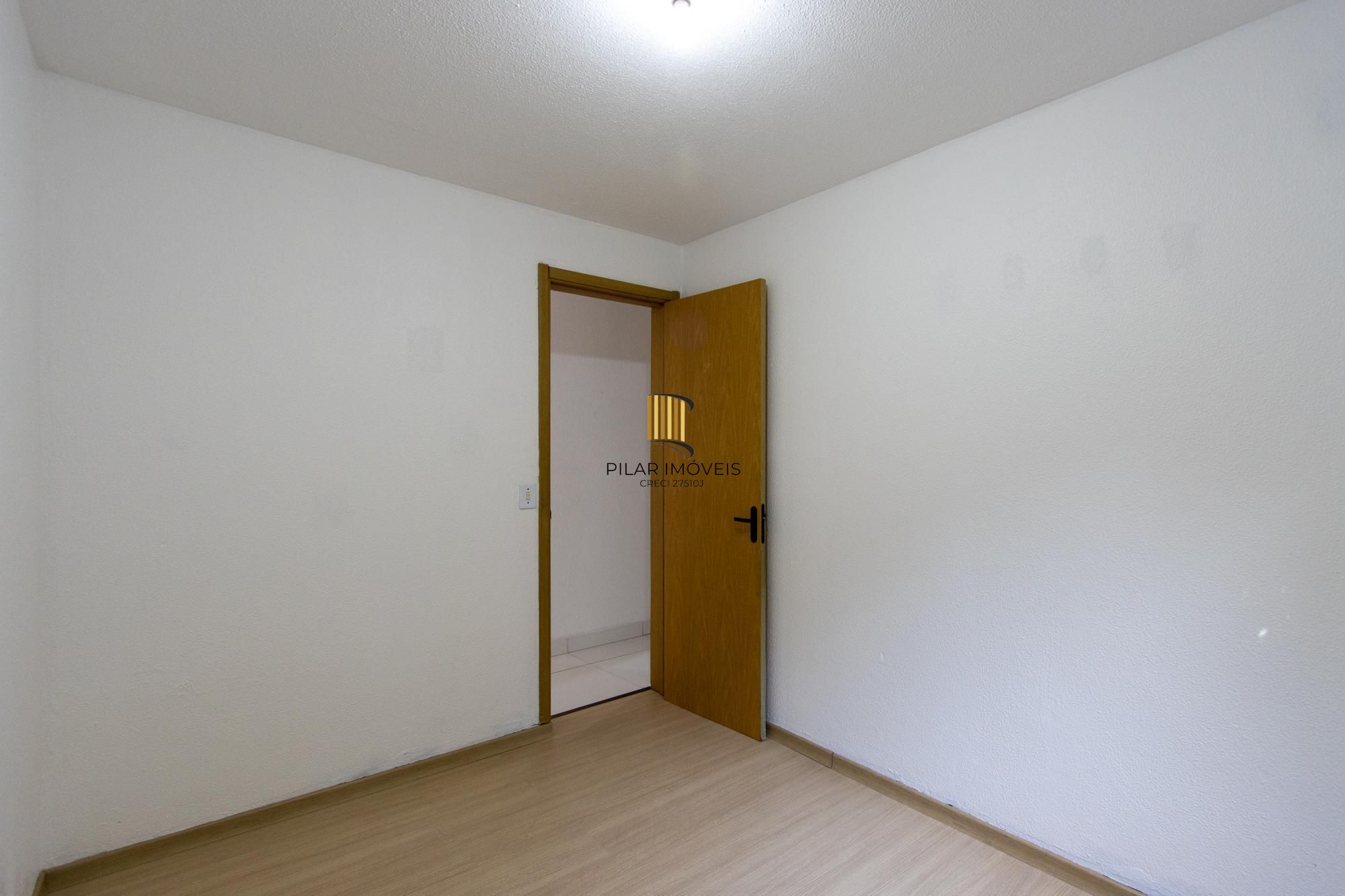 Apartamento reformado, 2 dormitórios, 1 vaga