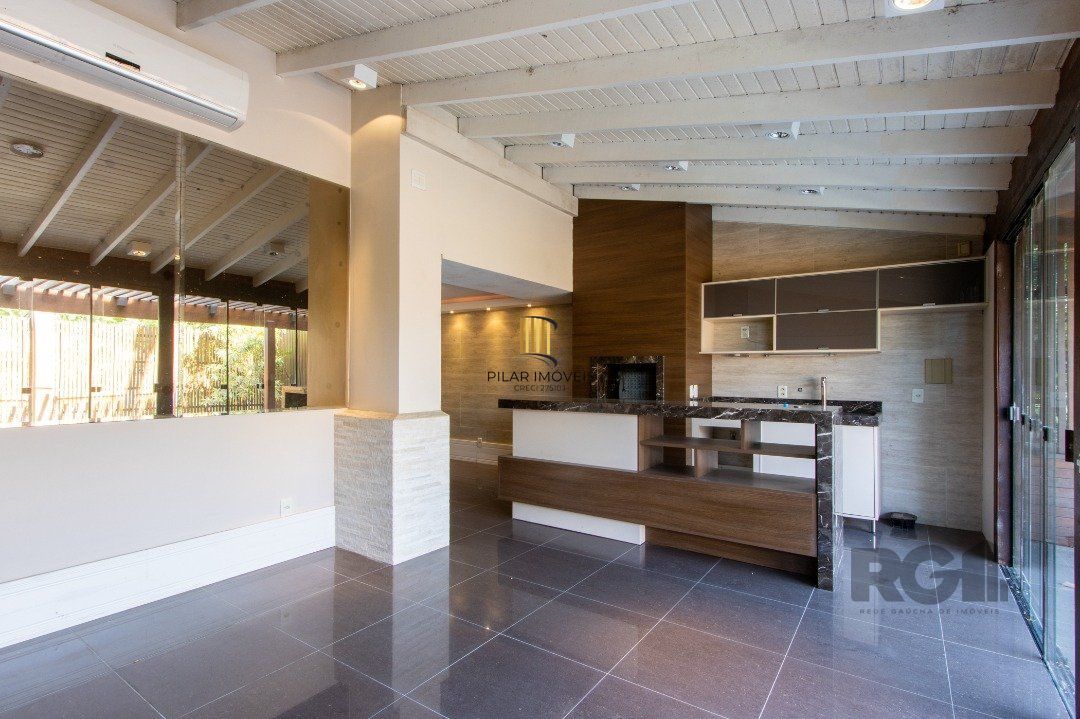 Casa Condominio para Venda - 384.33m², 3 dormitórios, sendo 1 suites, 3 vagas - Cristal