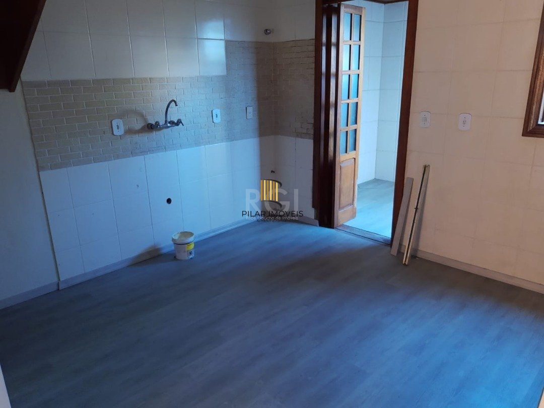 Casa Condominio para Venda - 82.14m², 3 dormitórios, sendo 1 suites, 1 vaga - Camaquã
