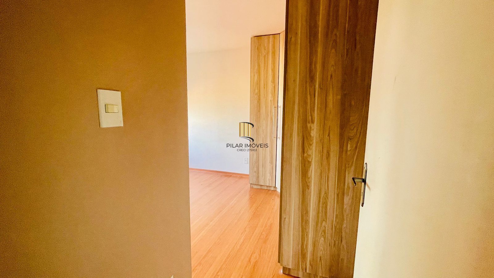 Apartamento de 2 dormitórios no Cristal
