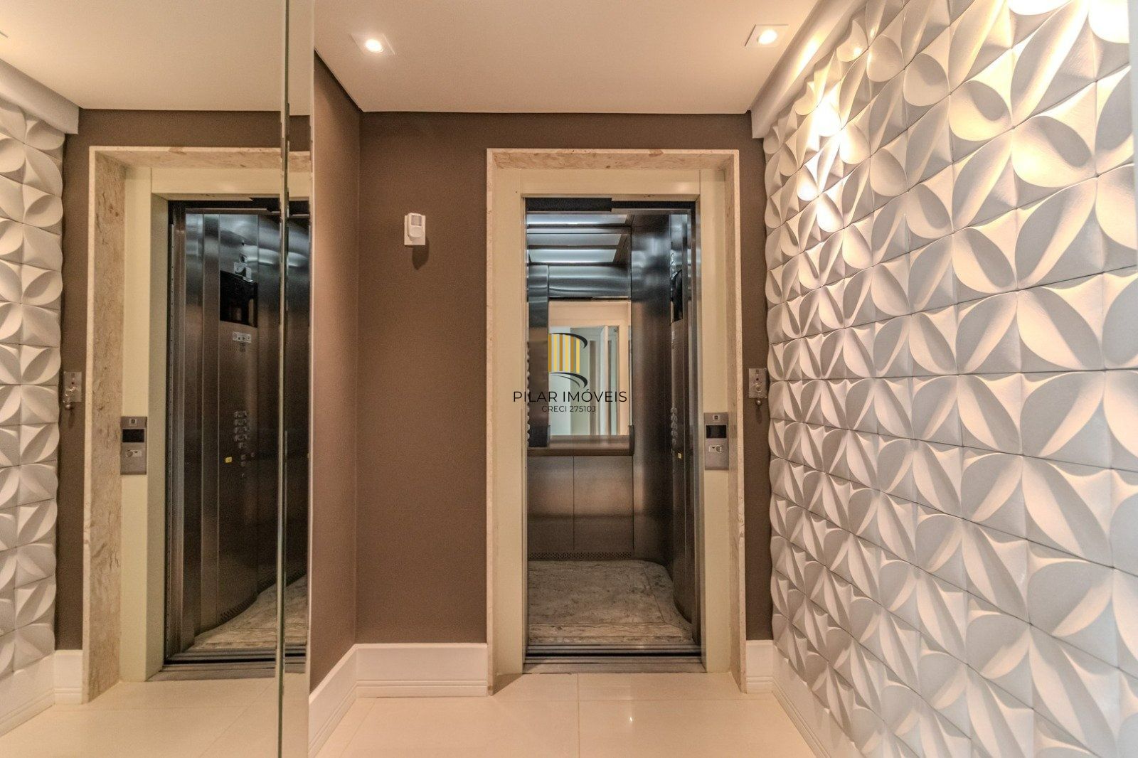 Alto Padrão no TERRAZAS: 4 Suítes, 312m² e Vista Incrível para a Natureza