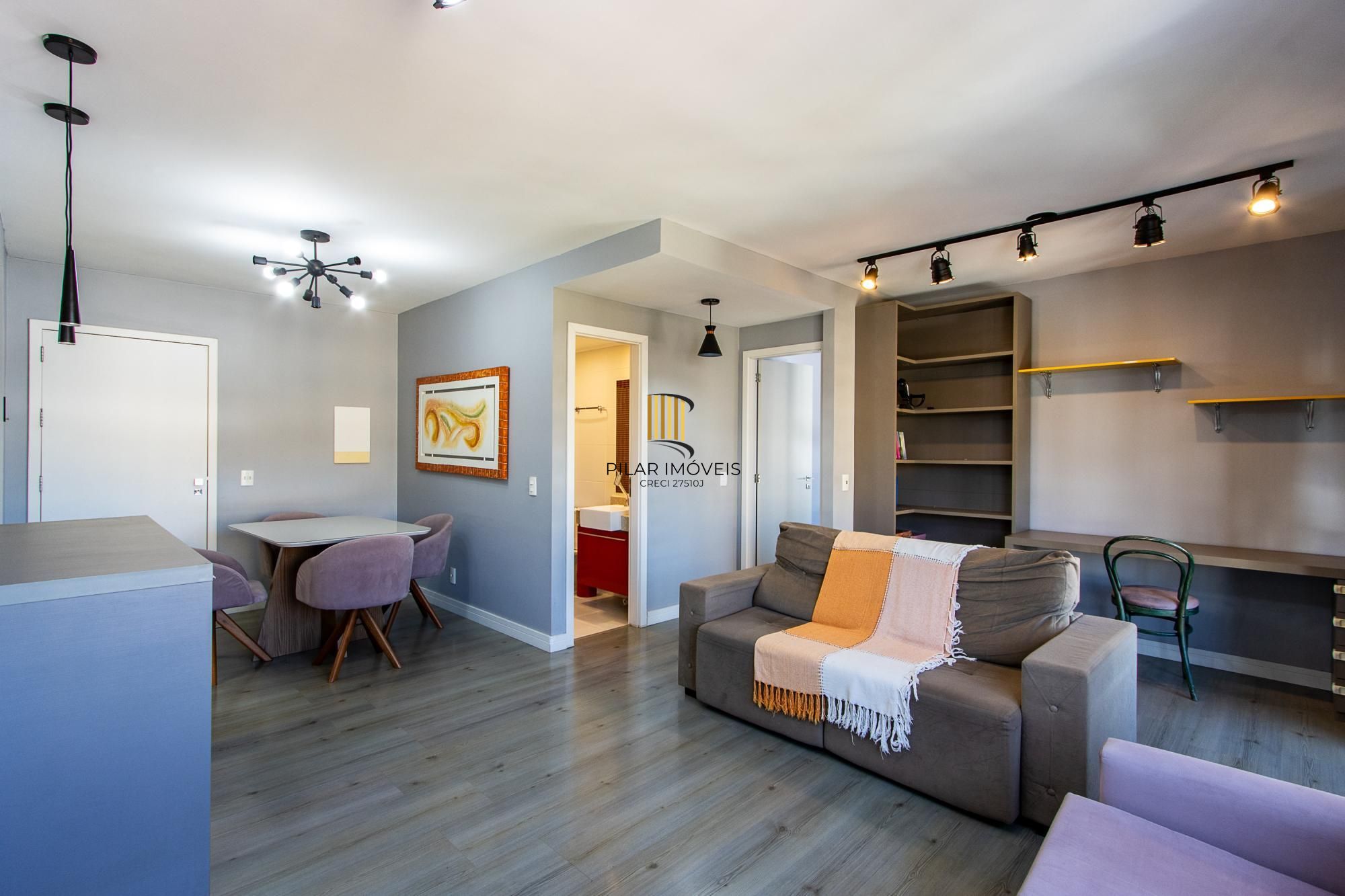 Apartamento com 2 quartos e 65m² à venda em Tristeza, Porto Alegre.