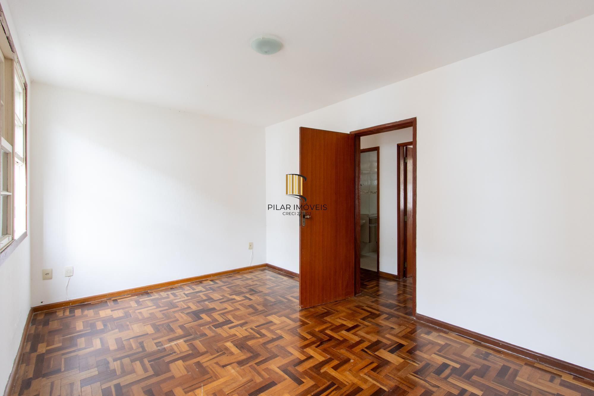 Apartamento com 2 dormitórios por 200.000,00