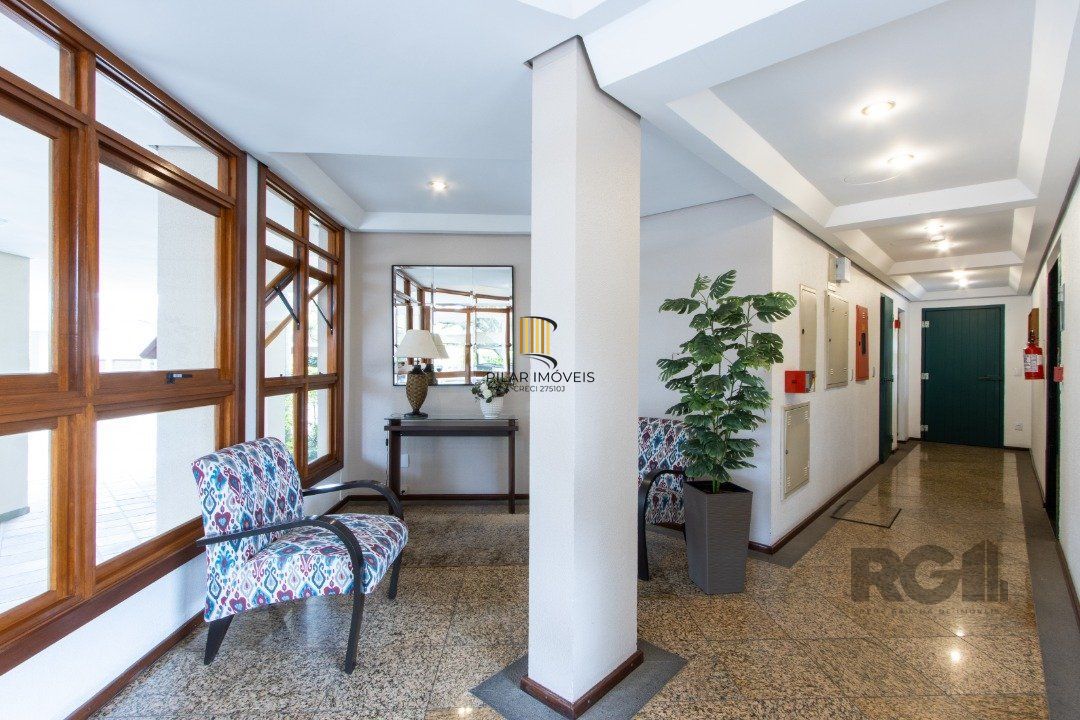 Apartamento semi mobiliado de 3 quartos com suíte no bairro Tristeza junto ao Colégio Mãe de Deus