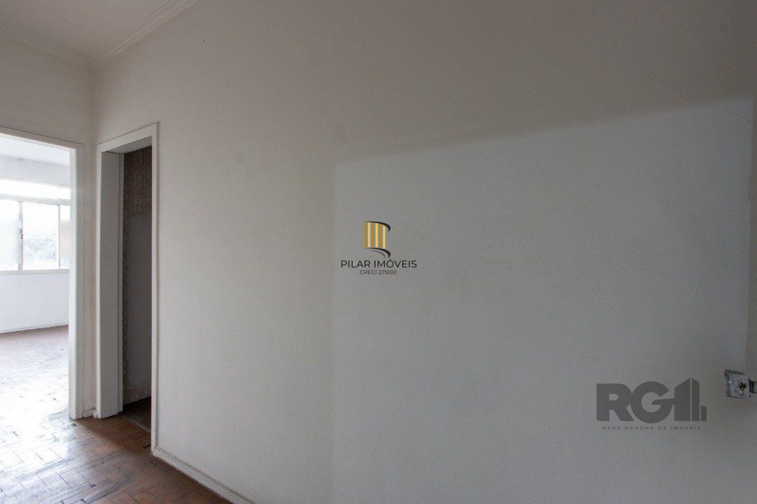 Apartamento à Venda - 2 Dormitórios na Av. Do Forte.