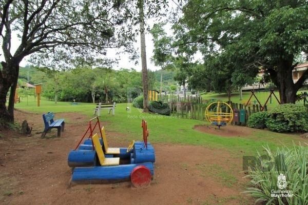 Casa de Condomínio 3 dormitórios no bairro Hípica