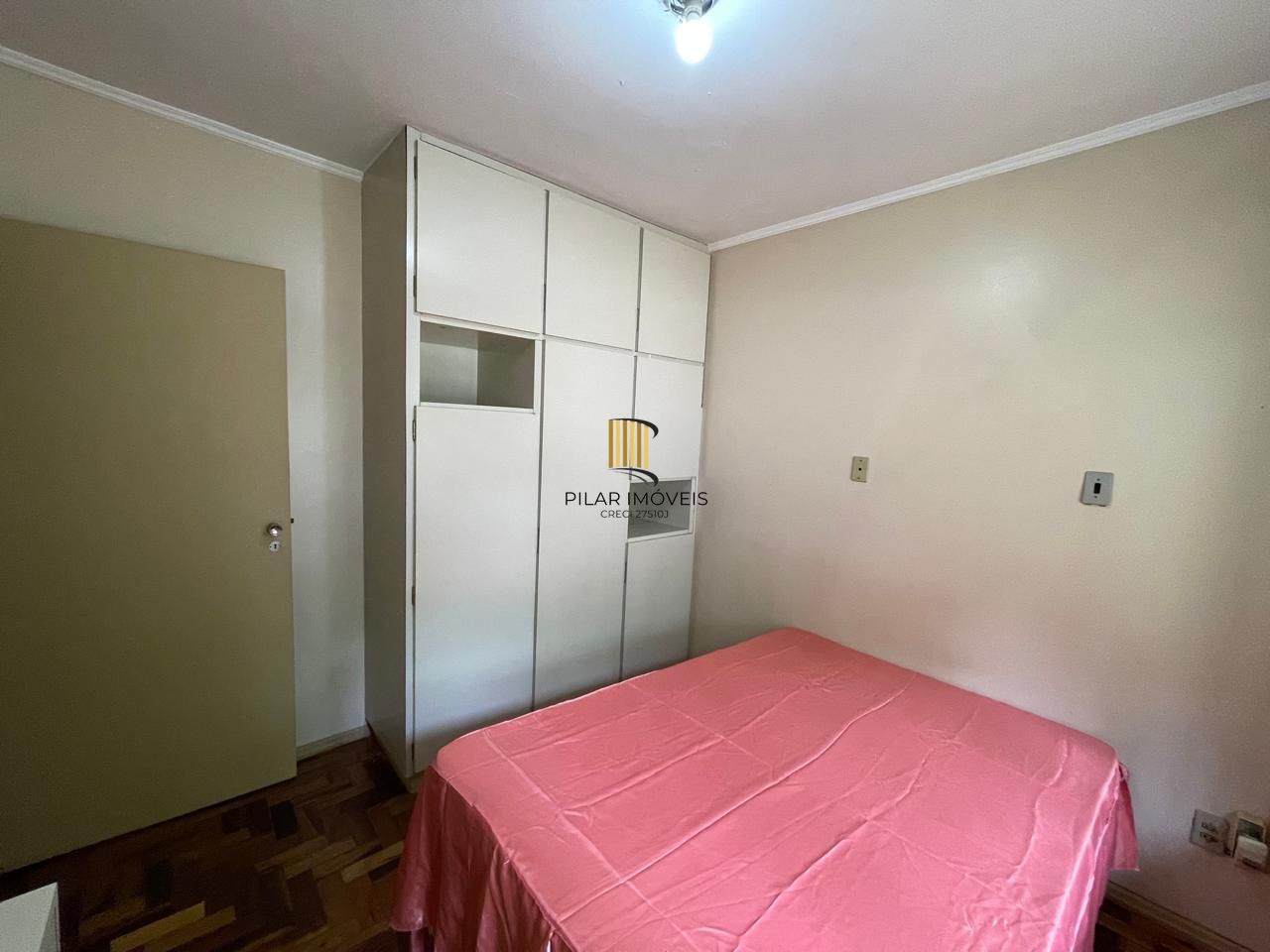 Casa 03 dormitórios,  287m² privativos Bairro Santa Tereza!