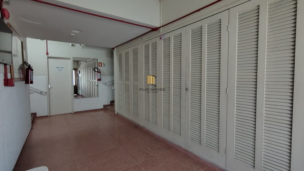 Apartamento de 1 dormitório e 1 vaga escriturada no bairro Camaquã.