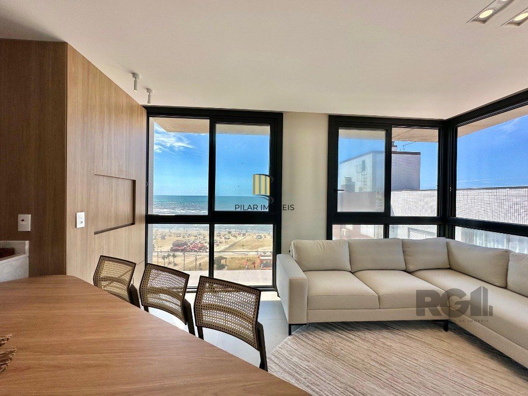 apartamento com vista para o mar oferece um estilo de vida único e aconchegante