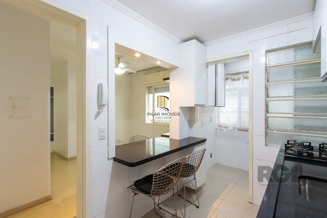 Apartamento 2 dormitórios, bairro Camaquã.