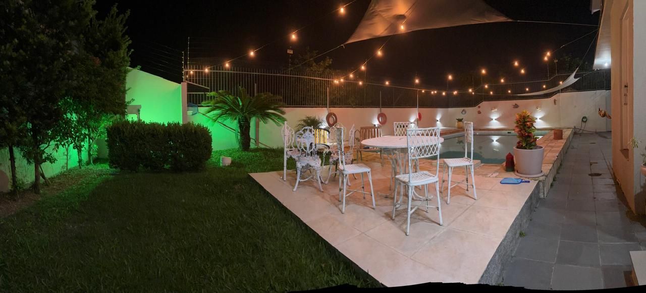 Casa 3 dormitórios em Teresópolis