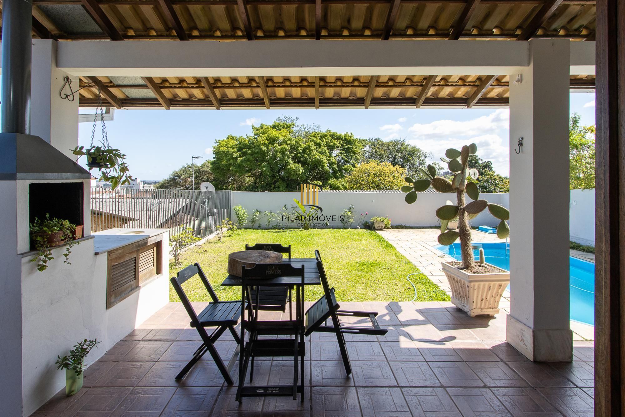 Casa 3 dormitórios no bairro Tristeza