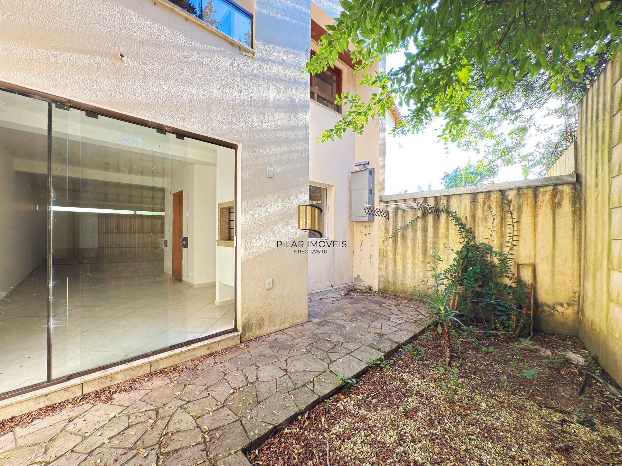 Casa em condomínio 3 dormitórios (2 suites), 3 vagas - Bairro Jardim Isabel