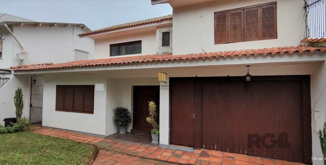 casa, 6 quartos, 1 suíte, 3 vagas, 352,38m2 privativos, bairro Santa Tereza