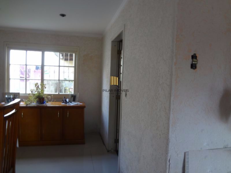 Casa para Venda - 170m², 3 dormitórios, sendo 1 suites, Camaquã