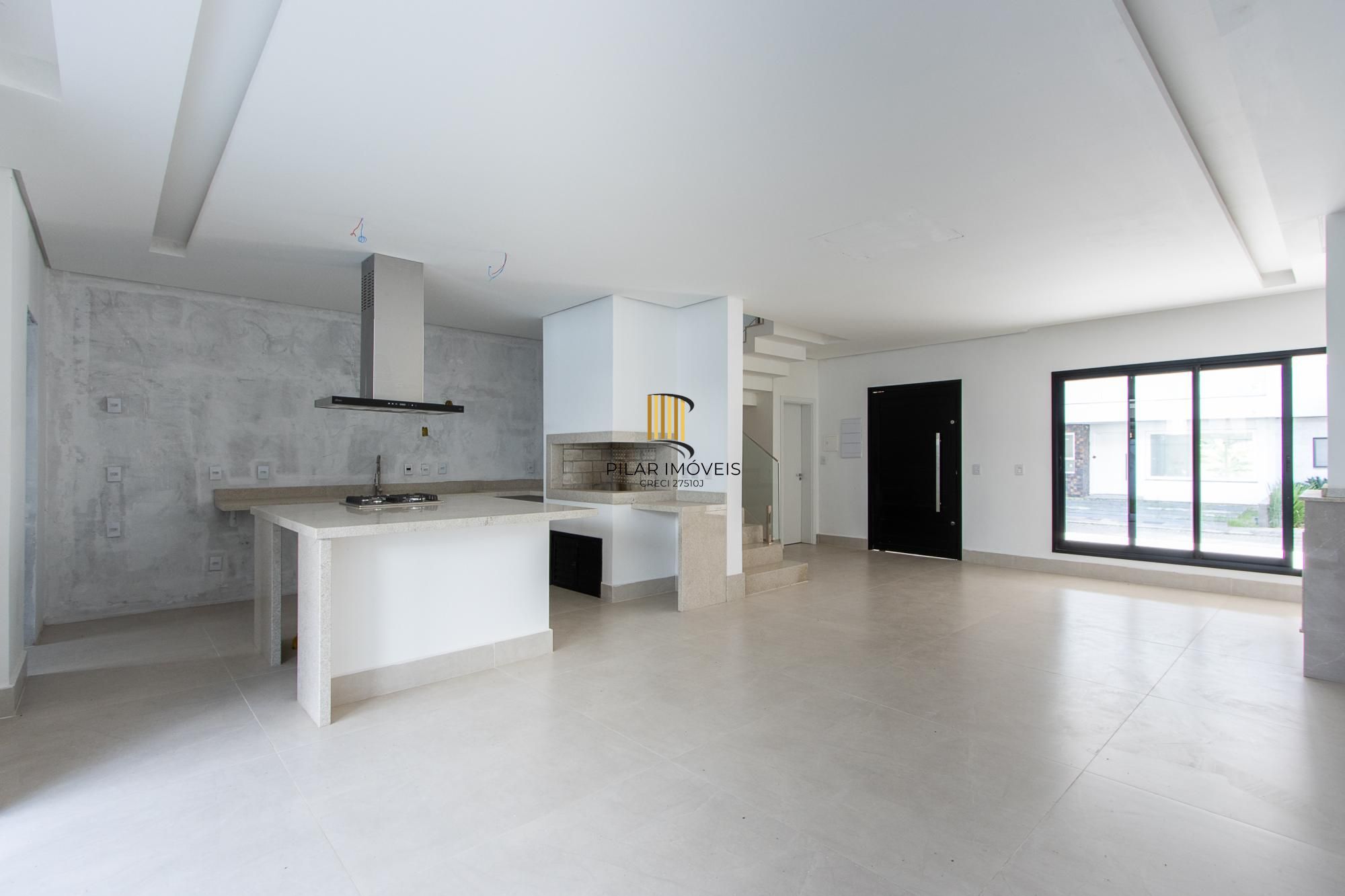 Casa de condomínio, 3 dormitórios, 3 suítes.