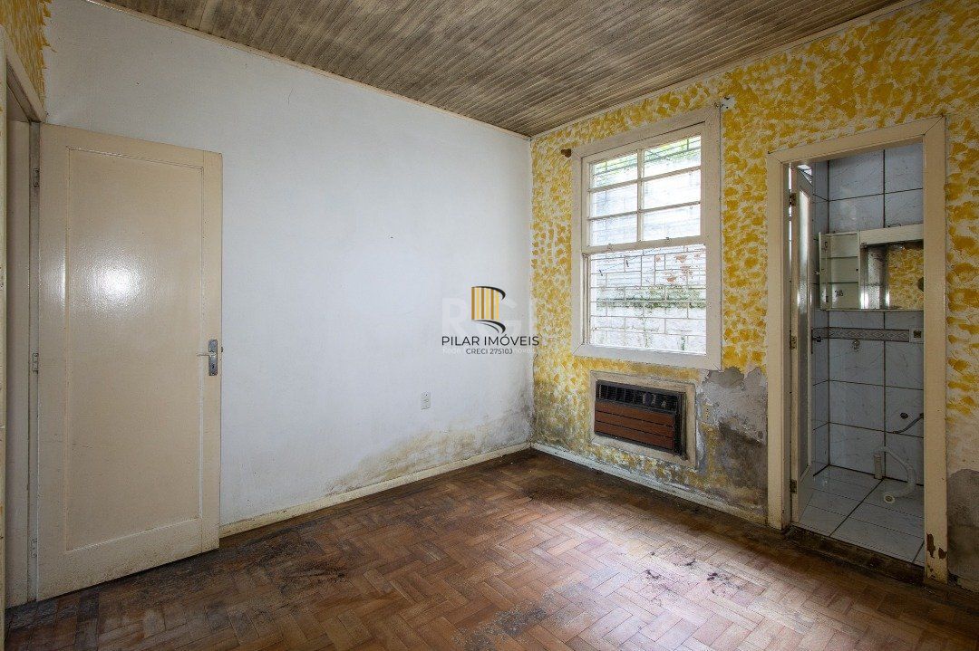 Casa para Venda - 172.54m², 2 dormitórios, sendo 1 suites, 4 vagas - Ipanema