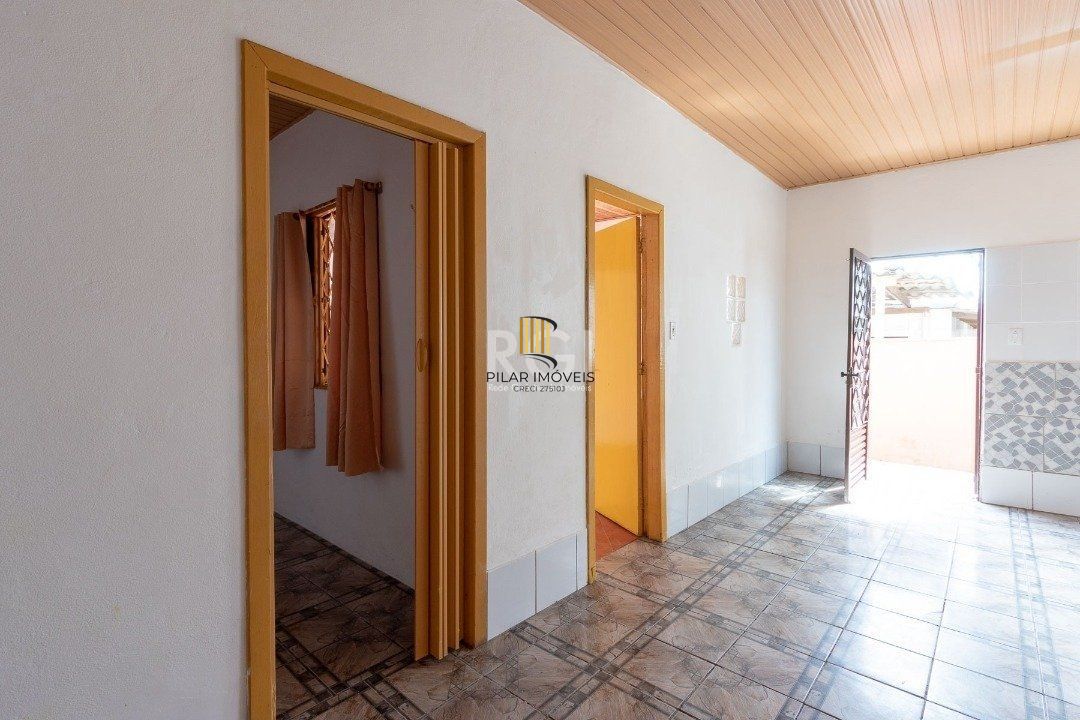 Casa para Venda - 50m², 2 dormitórios, 1 vaga - Cavalhada