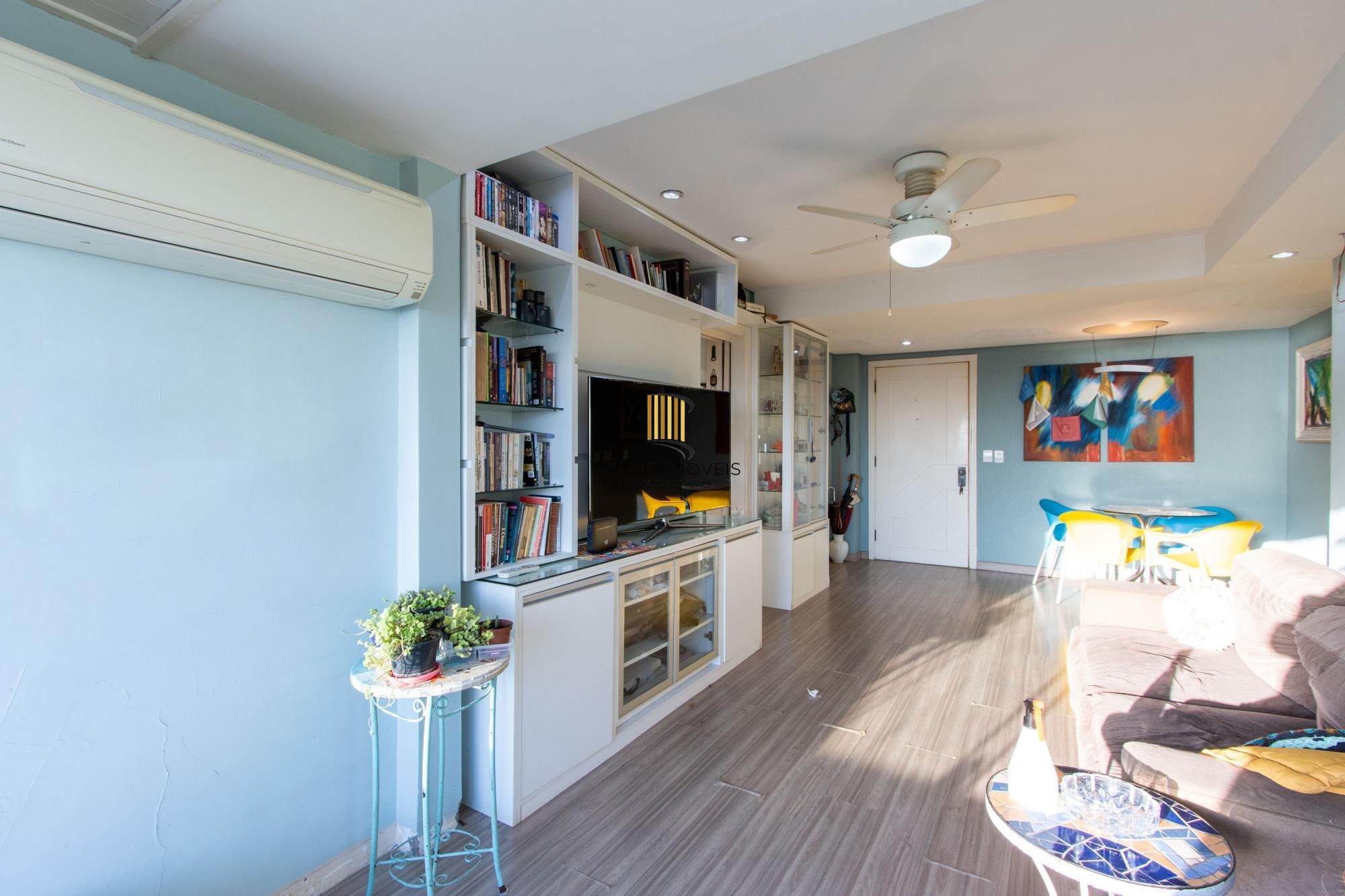 Luagge vende Ap 3 Dorm. de frente para o Marinha.