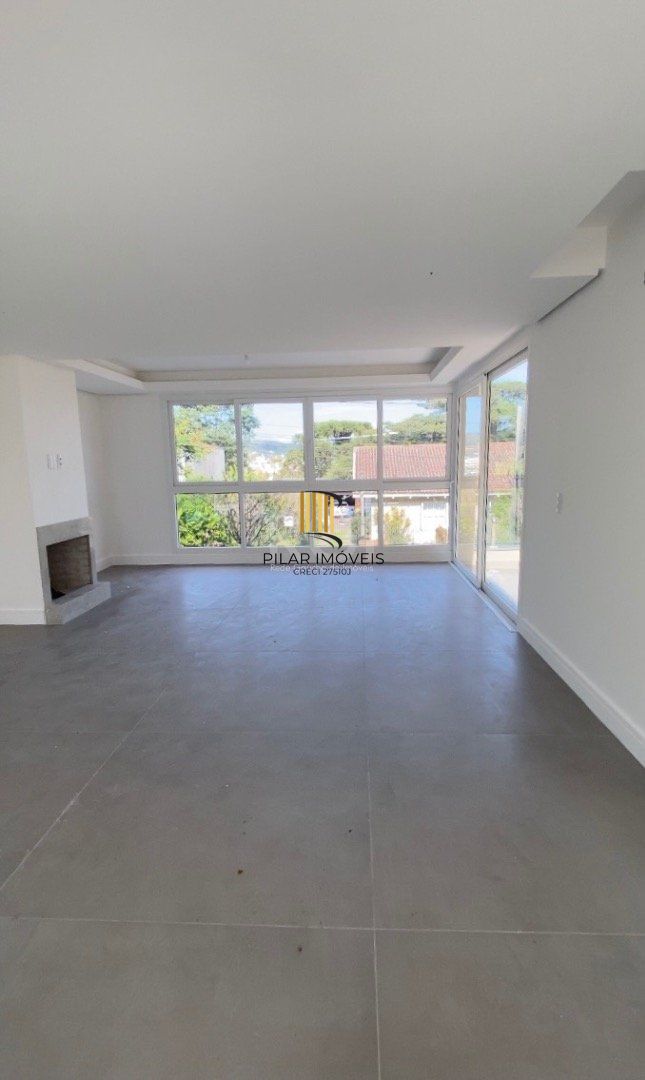 Casa para Venda - 270m², 3 dormitórios, sendo 3 suites, 4 vagas - Vila Assunção