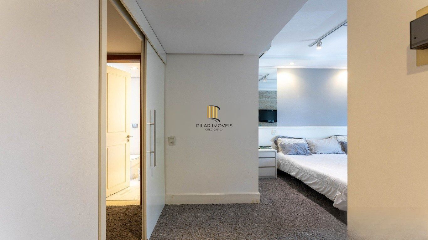 Apartamento193m² privativos,  3 dormitórios (2 suítes),  3 vagas