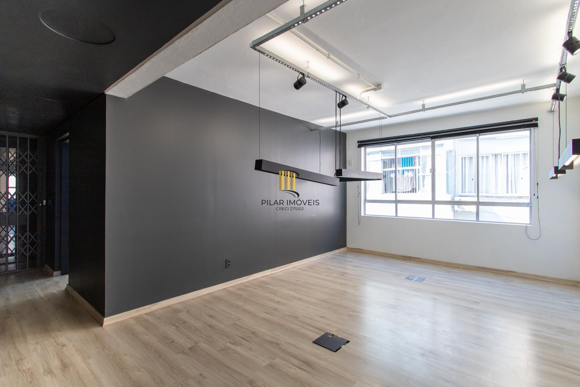 Andar inteiro com 214 m²