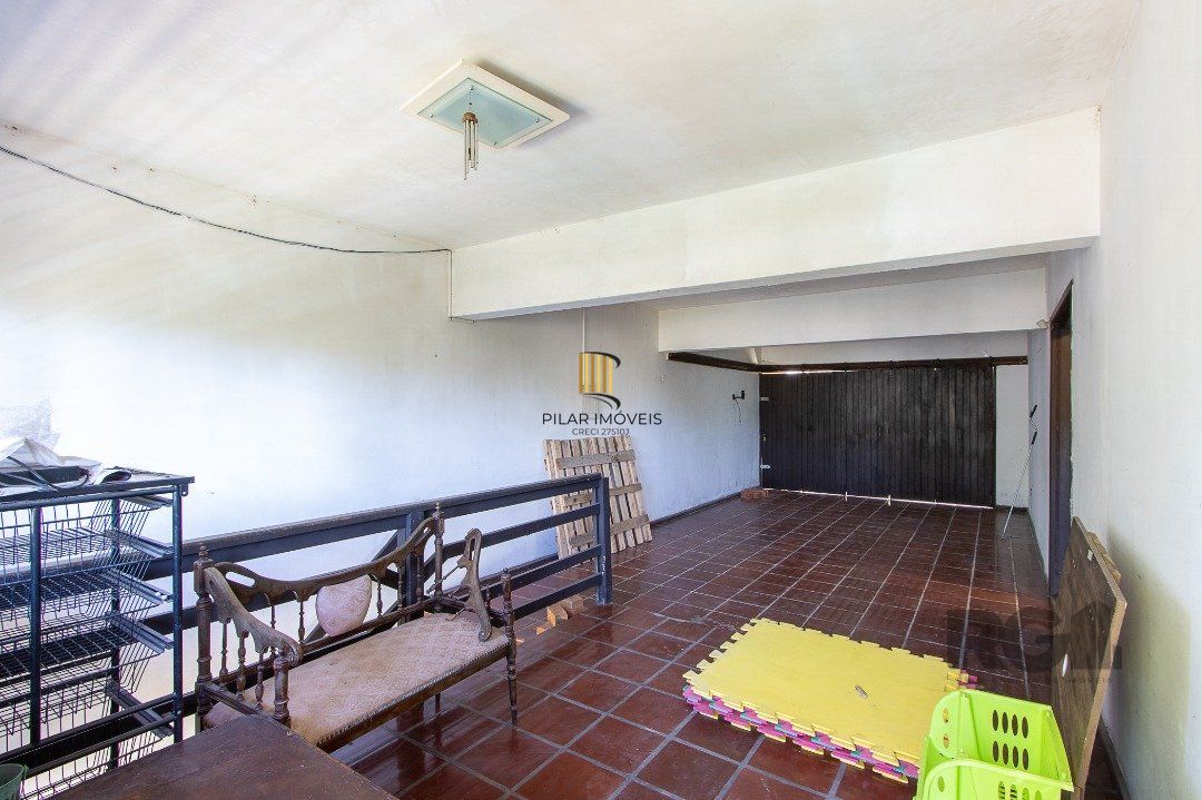 Casa para Venda - 572m², 5 dormitórios, sendo 1 suites, Cavalhada