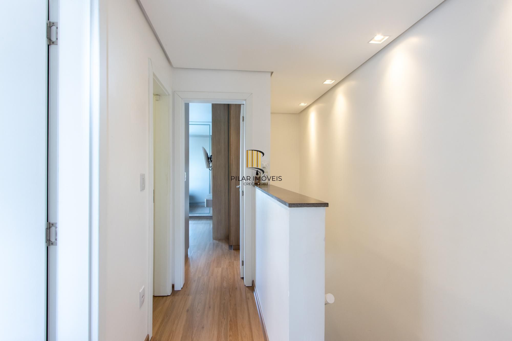 Sobrado para Venda - 95,16m², 3 dormitórios, sendo 1 suites, 2 vagas - Hípica
