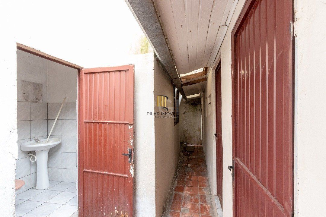 Casa para Venda - 161m², 3 dormitórios, 3 vagas - Nonoai