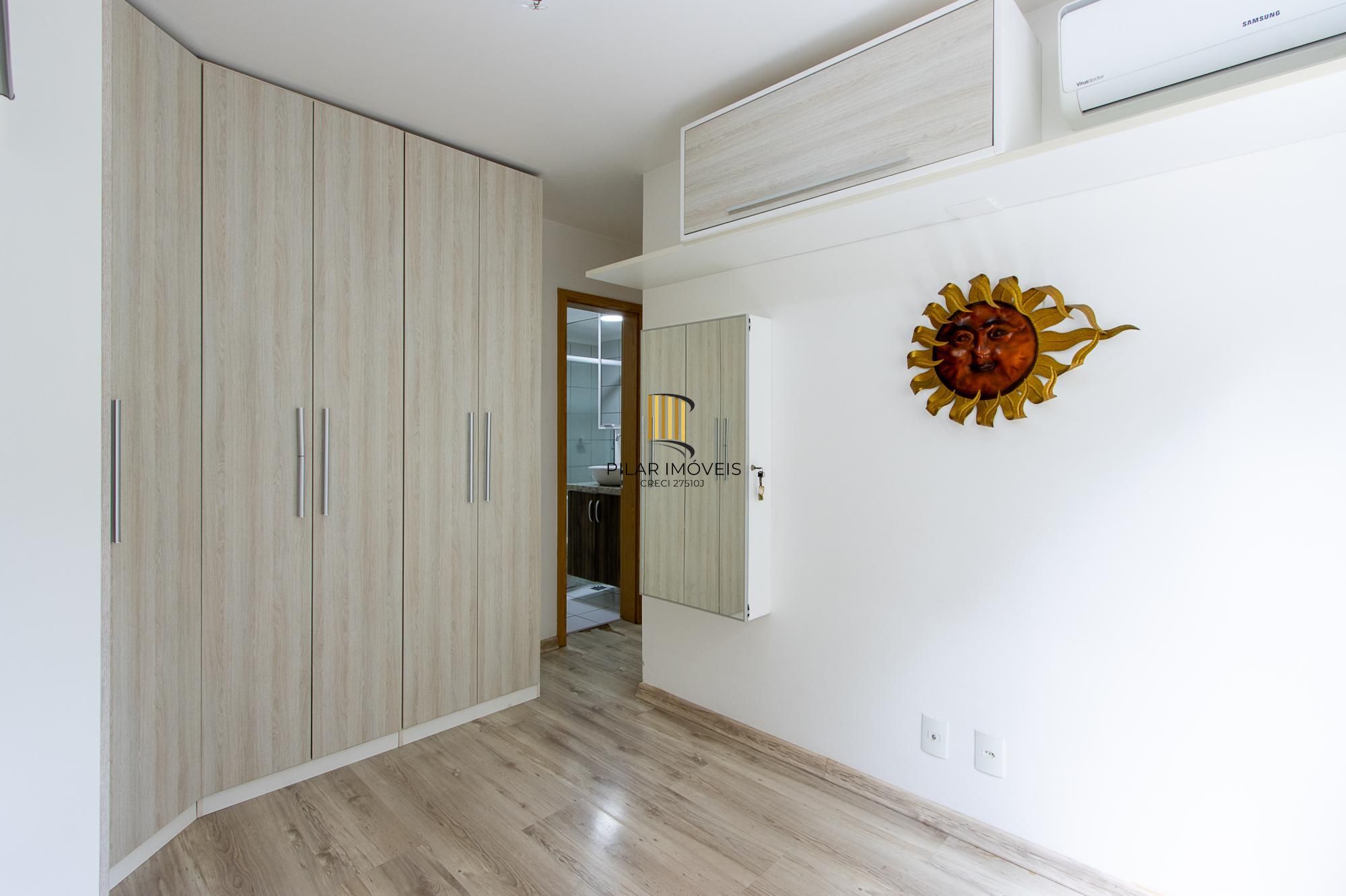 Apartamento com dois quartos e dois banheiros Zona Sul