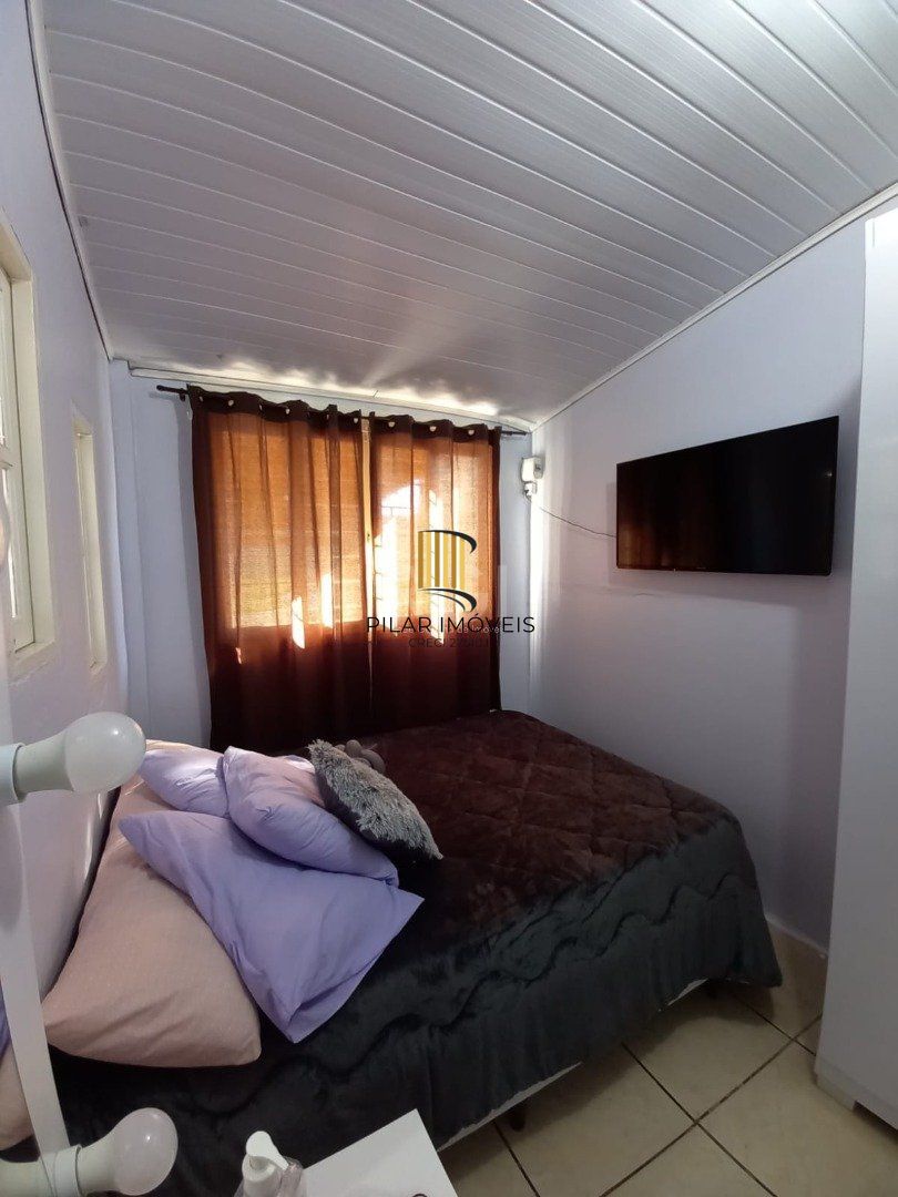 Casa 4 dormitórios no bairro Hípica