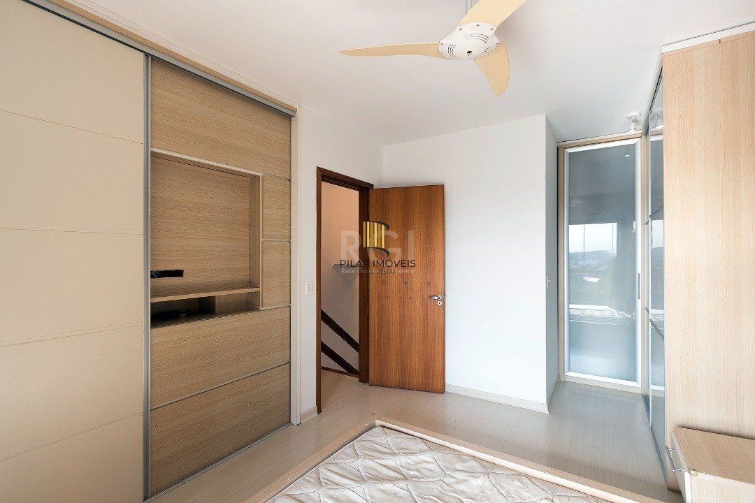 Casa Condominio para Venda - 262.98m², 3 dormitórios, sendo 1 suites, 2 vagas - Imperial Parque