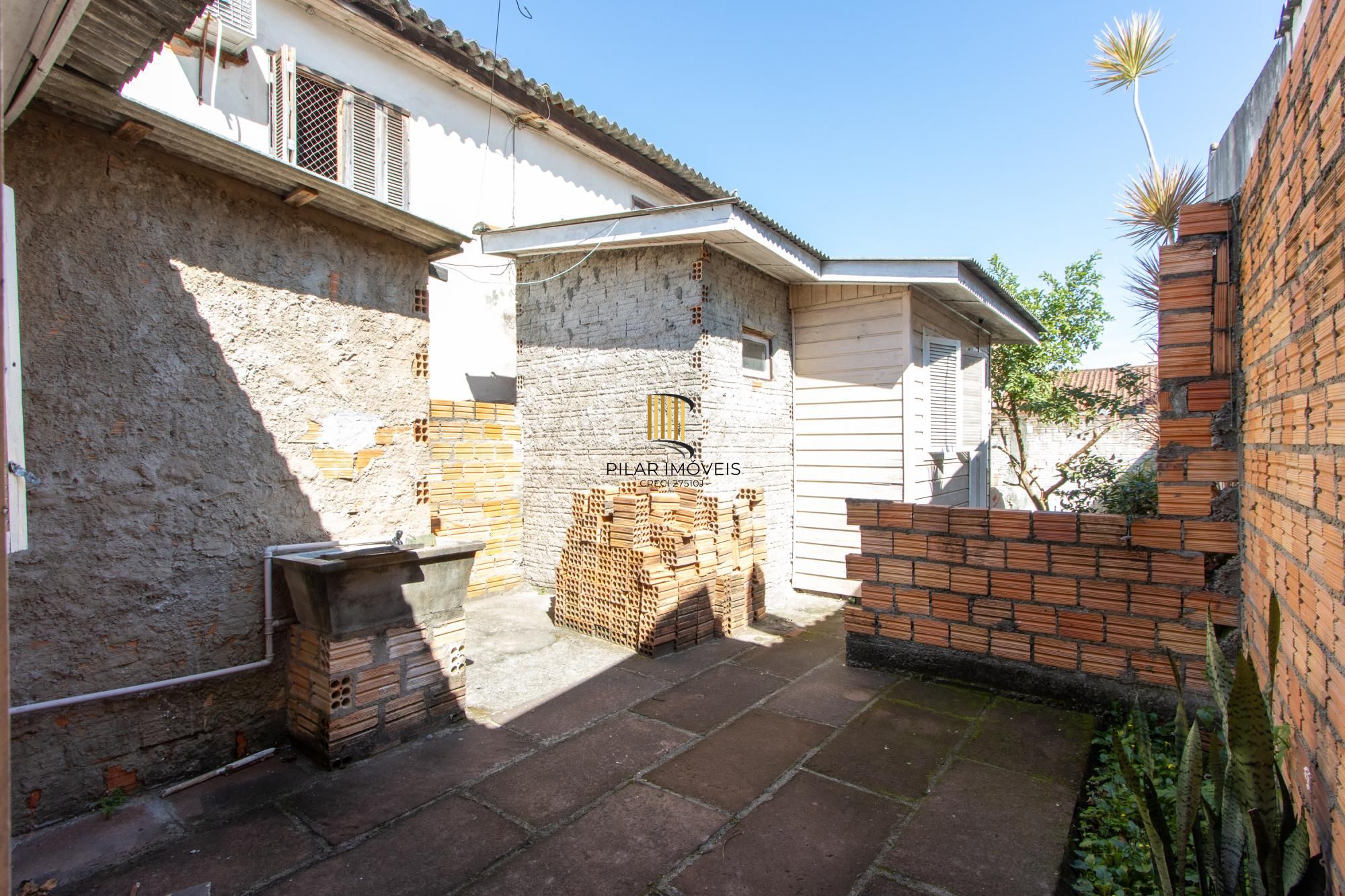 Casa para Venda - 110m², 1 dormitório, Hípica