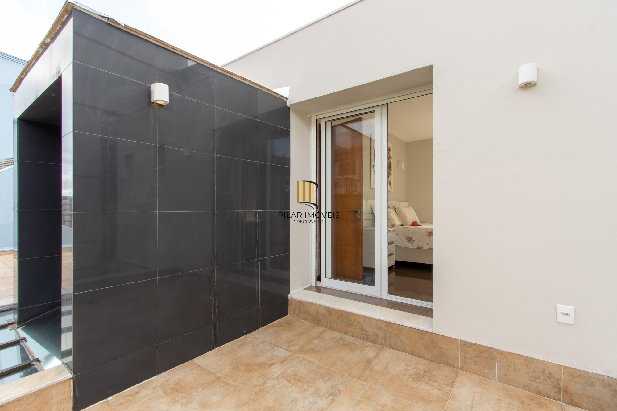 Casa 4 dormitórios com elevador