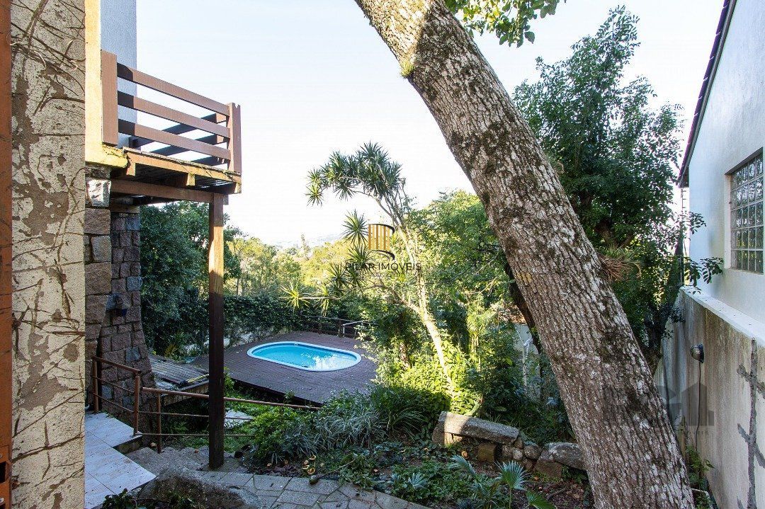 Casa para Venda - 380m², 4 dormitórios, sendo 1 suites, 4 vagas - Vila Assunção