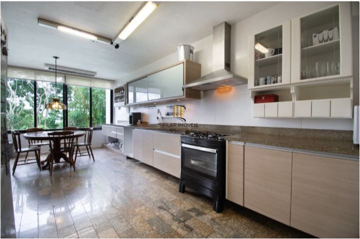 Casa em Condomínio à venda com 5 dormitórios, 565m² e 4 vagas no Condominio Jardim do Sol, Zona Sul de Porto Alegre