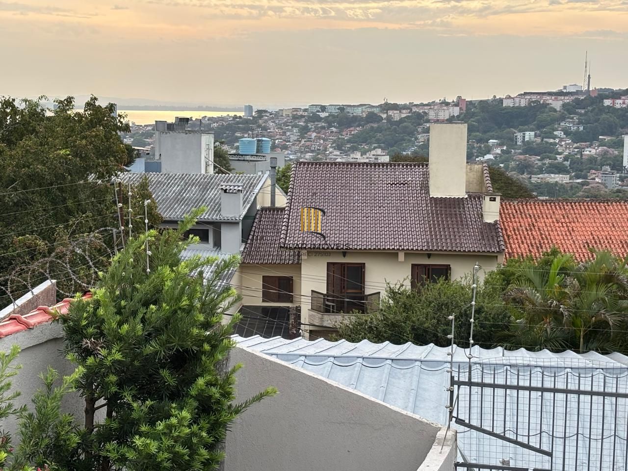 Casa 3 dormitórios em Teresópolis