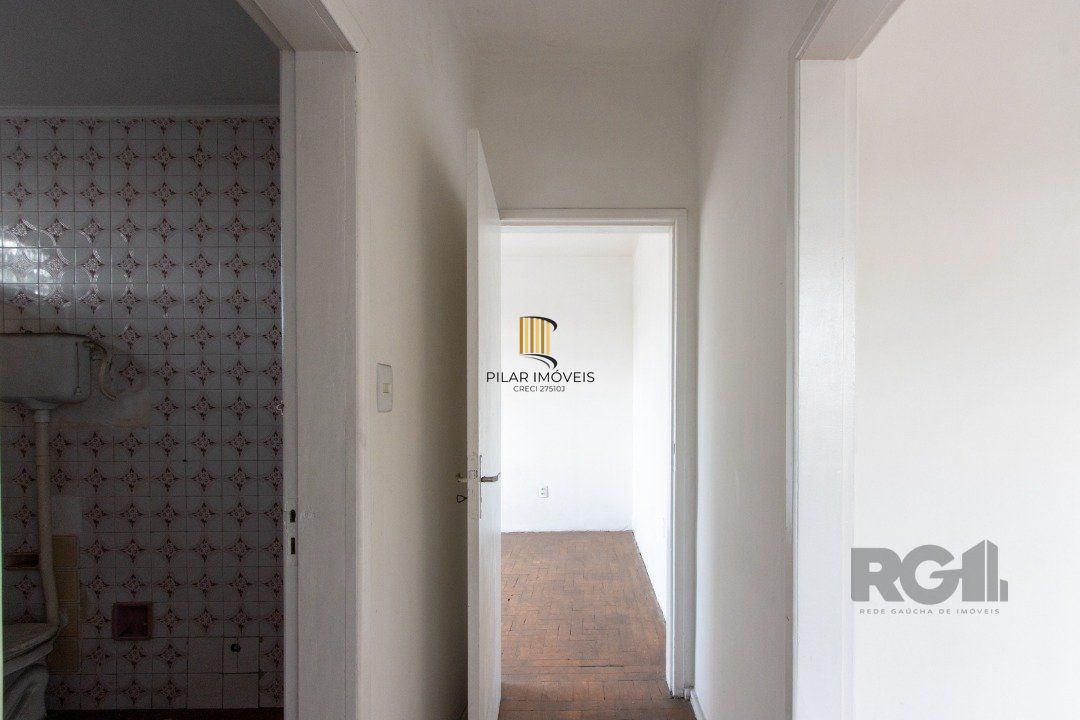 Apartamento à Venda - 2 Dormitórios na Av. Do Forte.