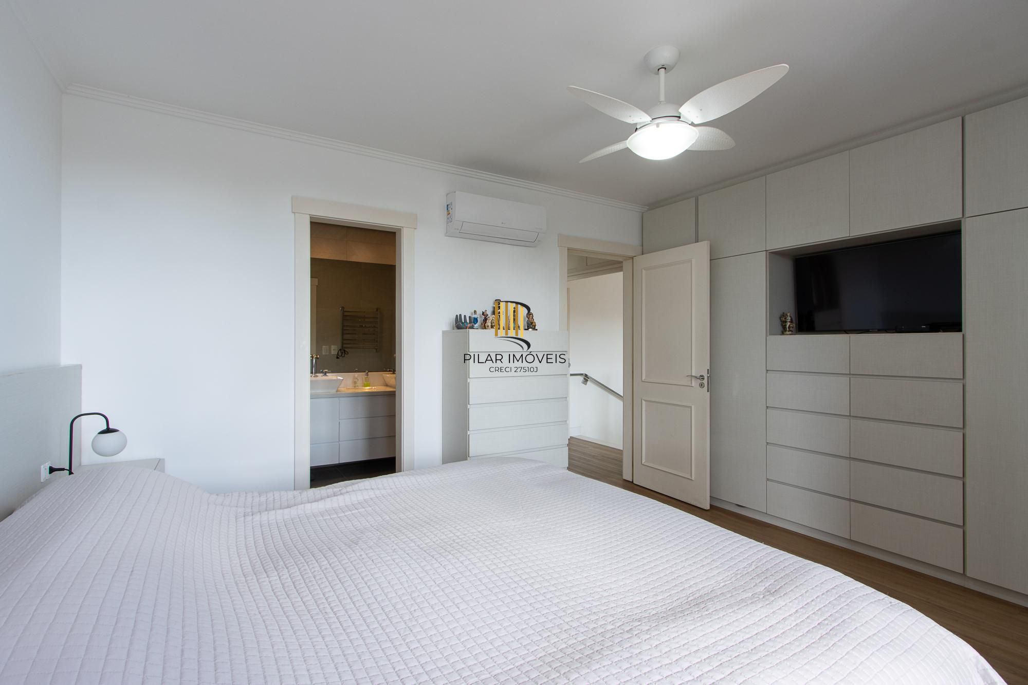 Casa no Condominio Terra Ville, com 3 quartos, piscina aquecida, espera elevador